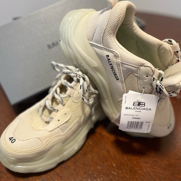 Balenciaga sneakers new in box size 7 women’s - Picture 7 of 8